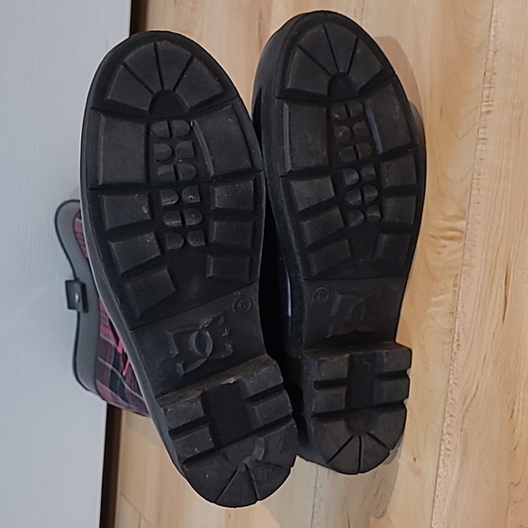 Women's size 6 DC rubber boots - Picture 5 of 6